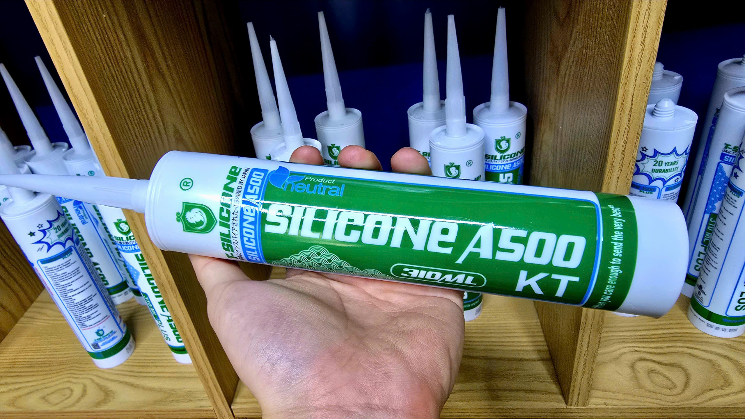 SỬ DỤNG KEO T-SILICONE